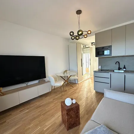 Greenview * Sajdikove Humence